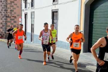 Nueva victoria de Rubén Palomeque en los 10 Km. Urbanos Ciudad de Telde (Foto Francisco Javier Santana y TA)